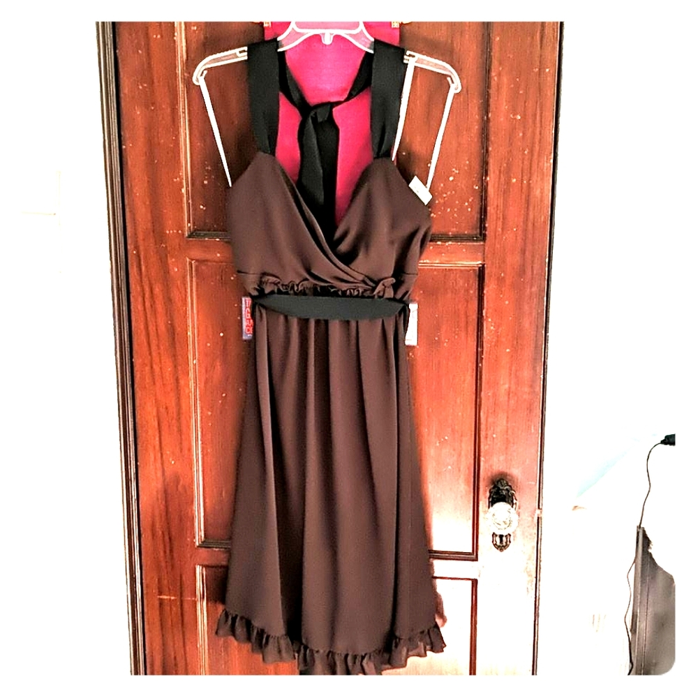 Halter-top Vera Wang dress (brand new!)